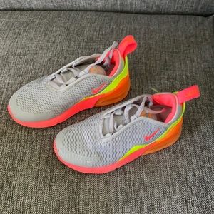 Boys nike airmax sneakers